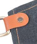 Pechera Parrillera Criolla Negra Ajustable argolla detalle